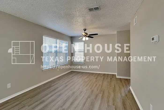 8836 Mystic Trl — Photo 5