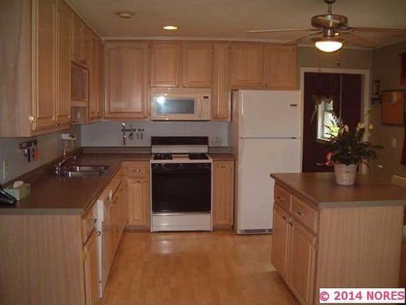 4th image of 325 E 17th St