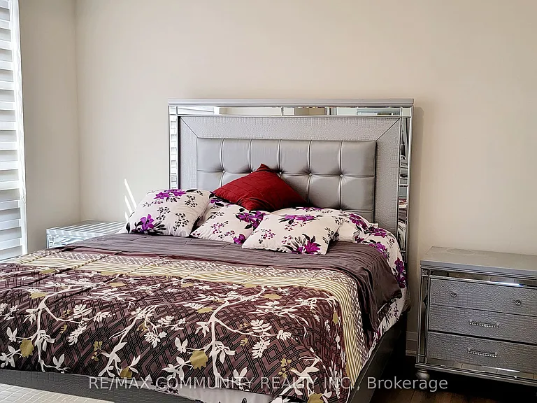9075 Jane St #1708 — Photo 13