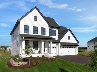 4562 Silverado Dr, Woodbury, MN 55129
