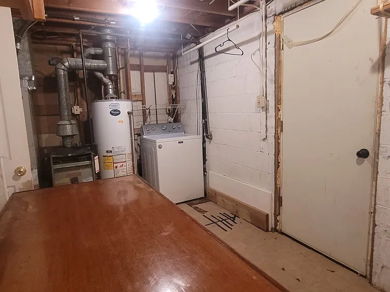 4419 Kentmore Dr — Photo 18