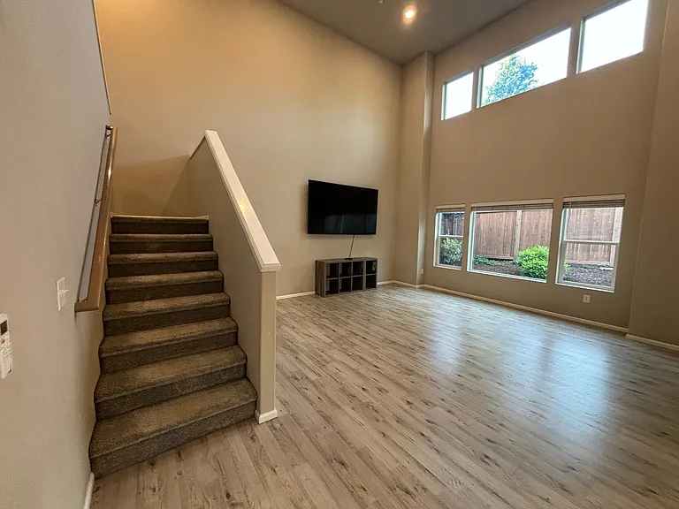 118th Avenue Ct E — Photo 15