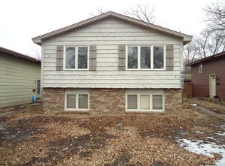 4433 4th St NE, Columbia Heights, MN 55421