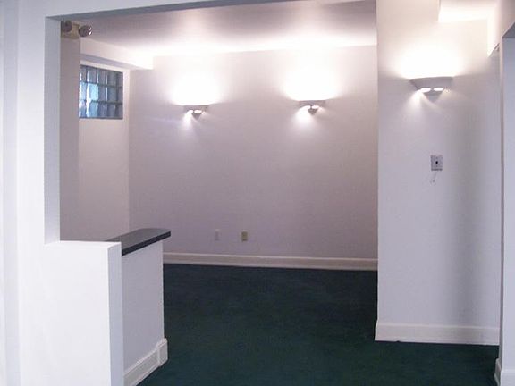 5th image of 409 S Division St #A