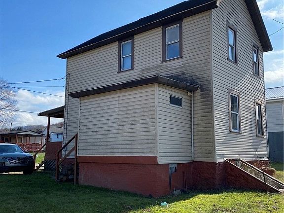 2nd image of 14 Grant St