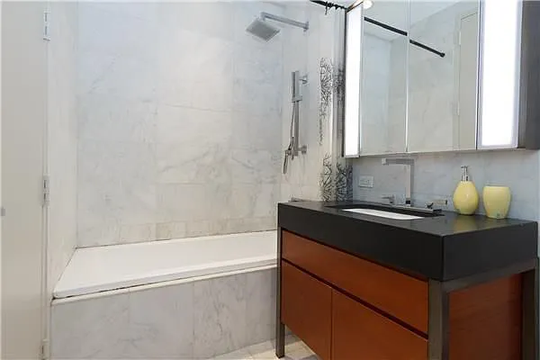 Rented by Ankor Management | media 21