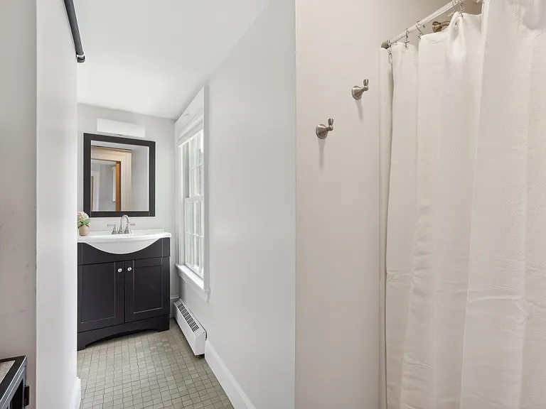 32 Pleasant St #2 — Photo 11