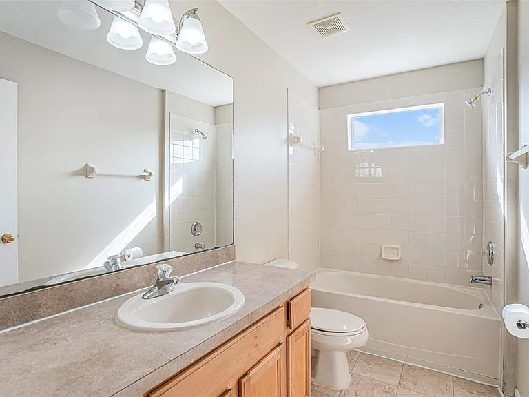 8602 Sandy Plains Dr — Photo 21