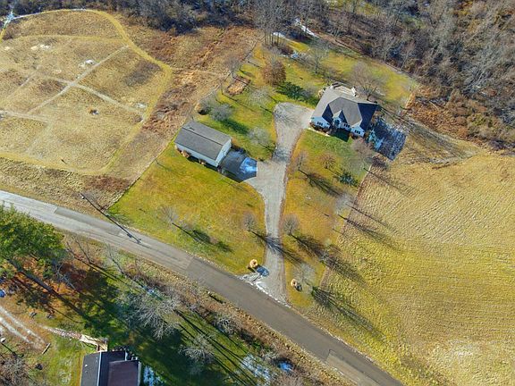 5th image of 9580 Wood Rd