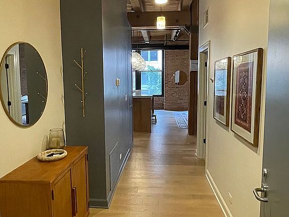 5th image of 728 W Jackson Blvd APT 222