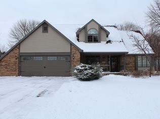 N8675 Firelane #9, Menasha, WI 54952