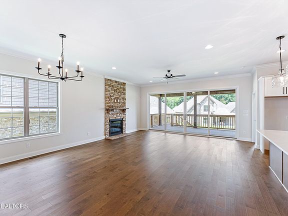 5th image of 12015 Avery Manor Ln