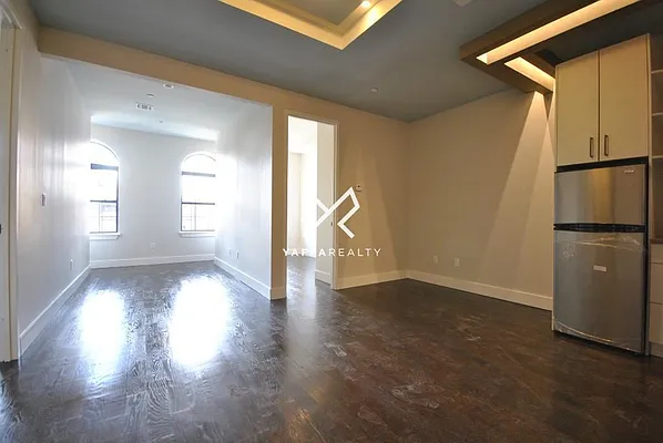 Rented by Yaffa Realty LLC | media 53