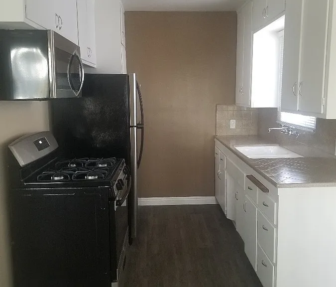 5601 E 23rd St #10 — Photo 8