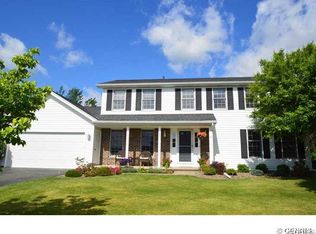 340 Crystal Creek Dr, Rochester, NY 14612