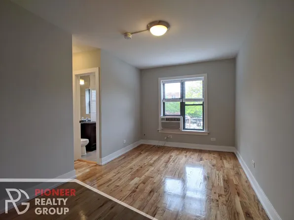 2901 N Mildred Ave #2900-2912-BB3, Chicago, IL 60657