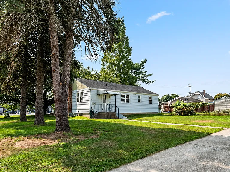 2340 Bridgewater Rd — Photo 22