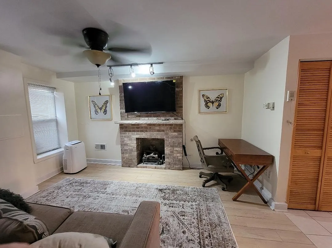 1 bed, 690 sqft, $2,000 — Photo 1