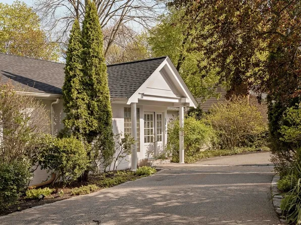 199 Brookline St, Newton, MA 02459