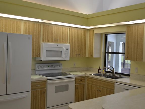 5th image of 67 Oakland Hills Ct