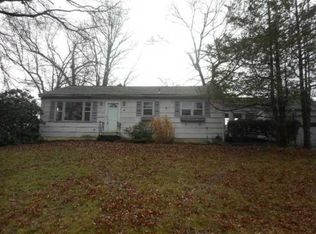 16 America St, Cumberland, RI 02864