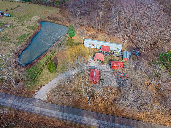 3rd image of 201 E County Road 475 S