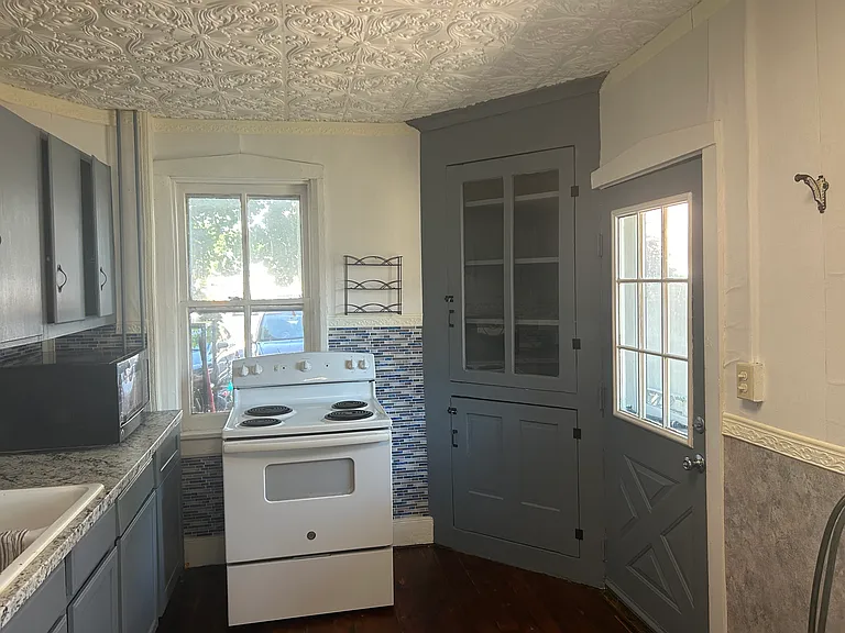 151 S 3rd St #151 — Photo 8