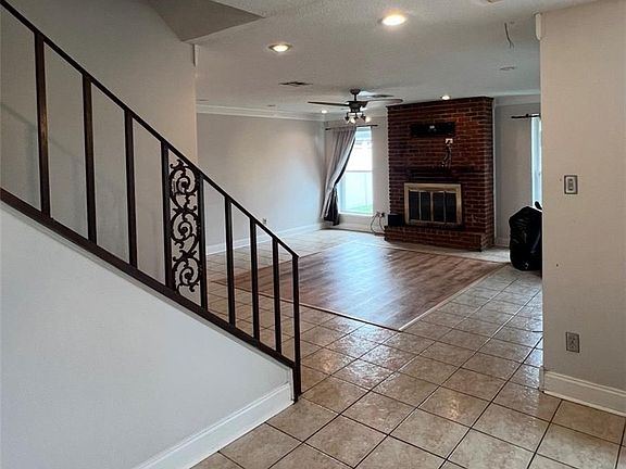 4th image of 8040 Sandpiper Dr