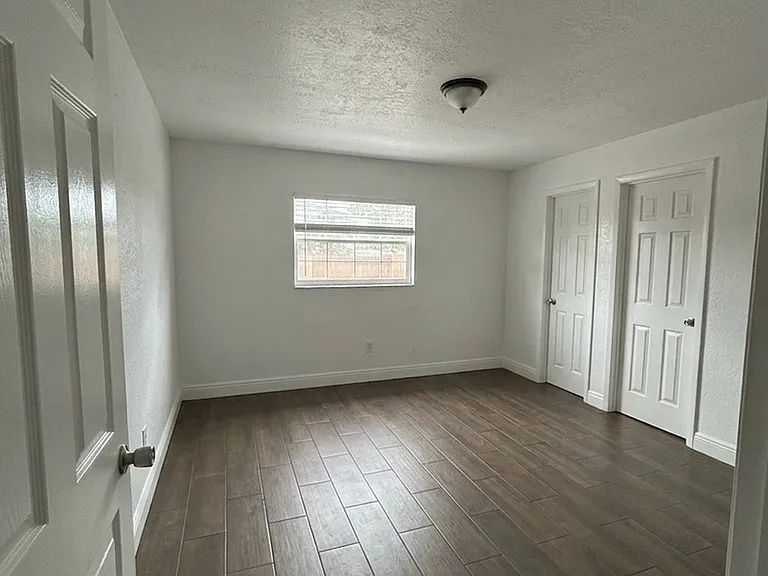 9325 Larette Dr — Photo 10