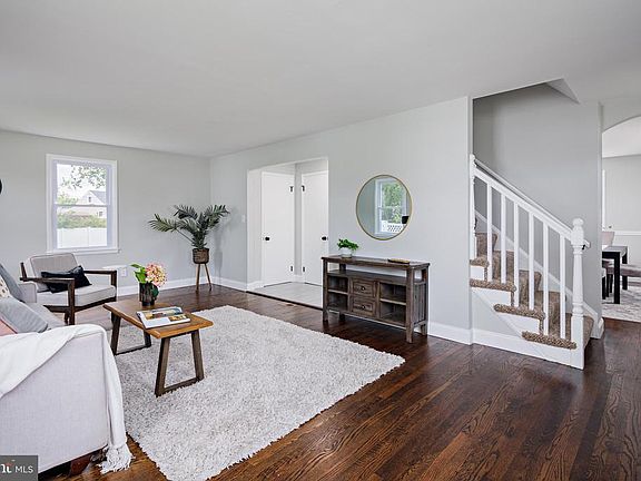 3rd image of 7021 Dogwood Rd