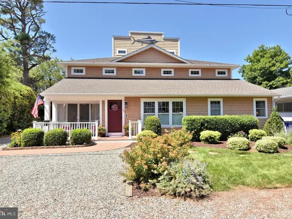 105 Chicago St, Dewey Beach, DE 19971