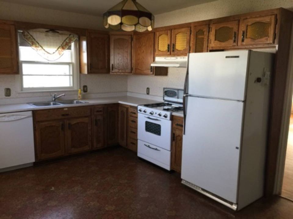 2nd image of 439 S 2nd St