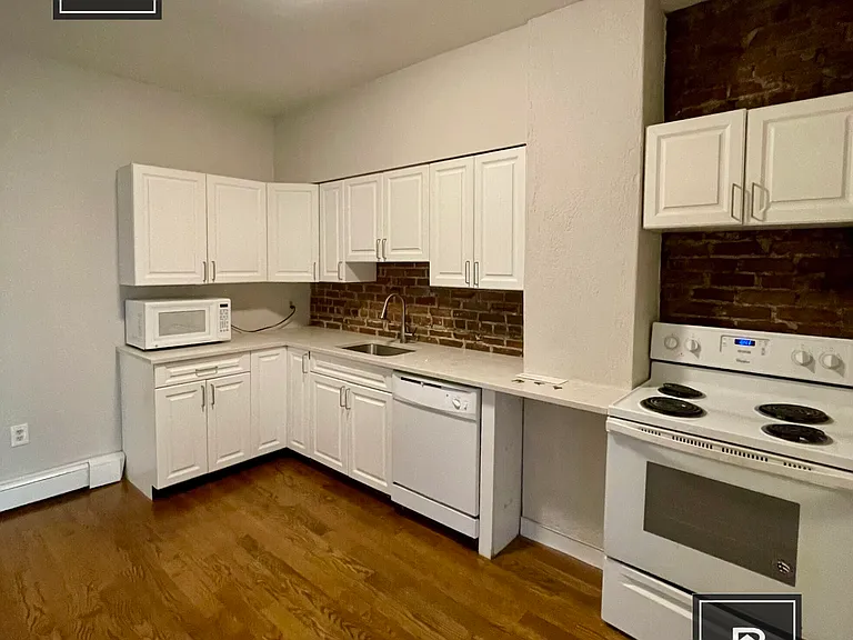 13 Stearns Rd #4 — Photo 18