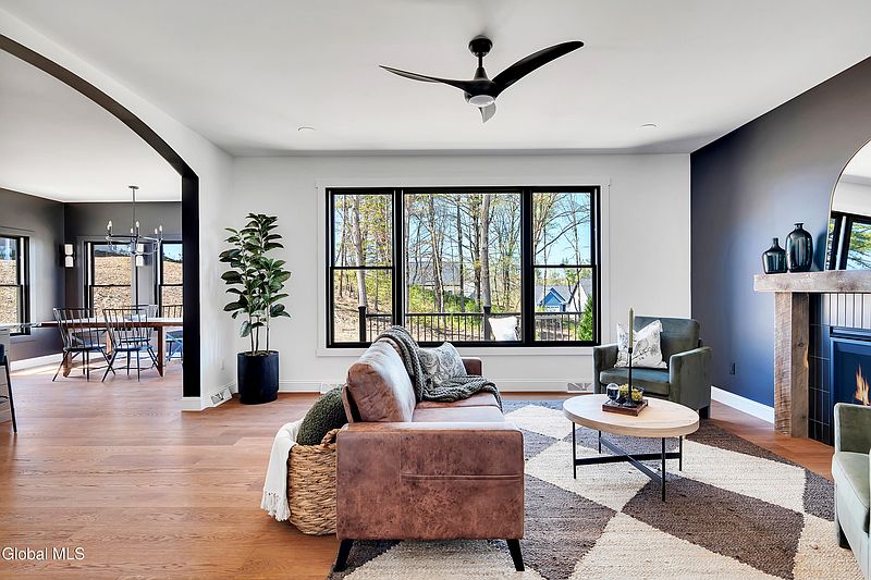5th image of 76 Schuurman Road