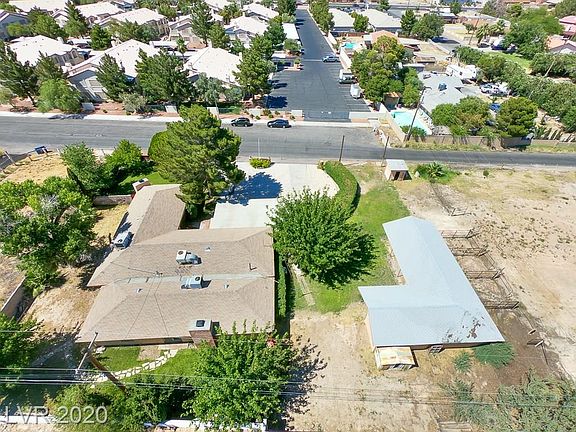 4th image of 3481 E Quail Ave