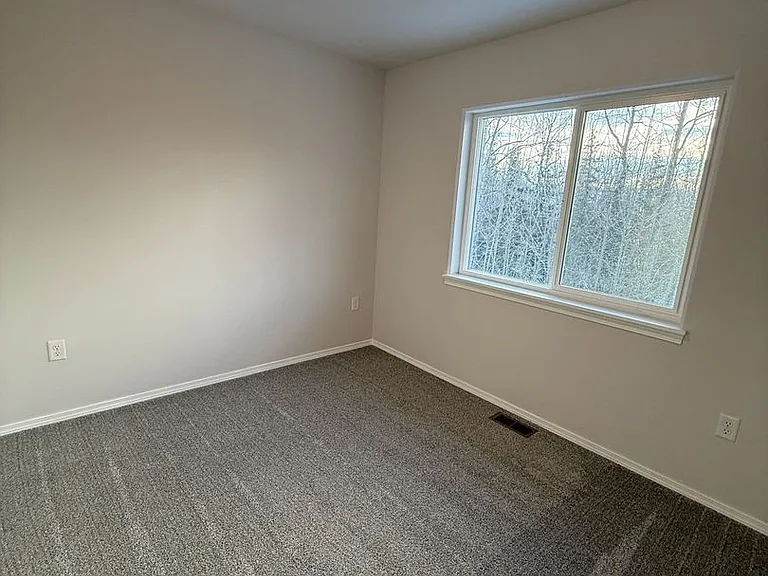 1733 N Nina Cir — Photo 18