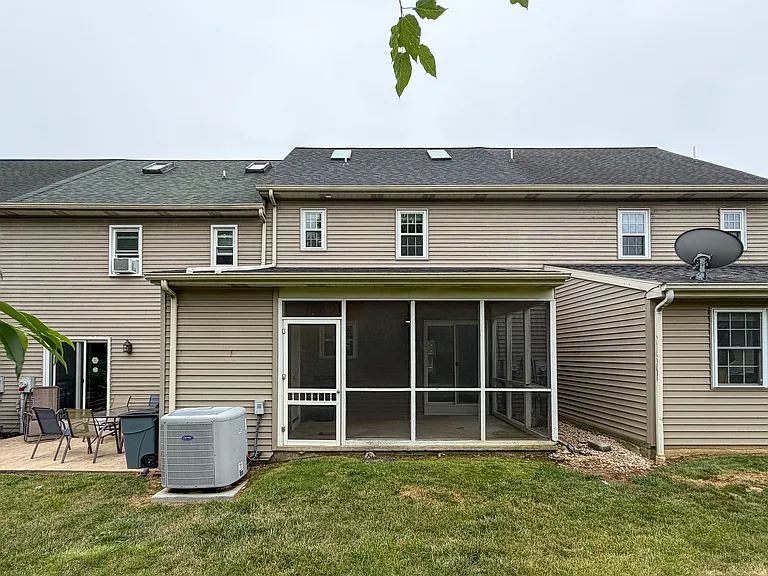 425 Deerfield Dr — Photo 35