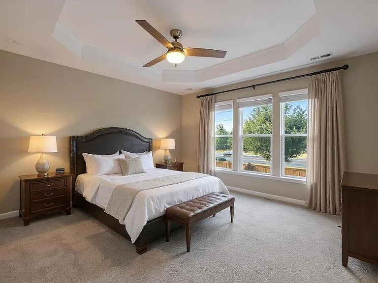 1049 Laceflower Dr — Photo 14
