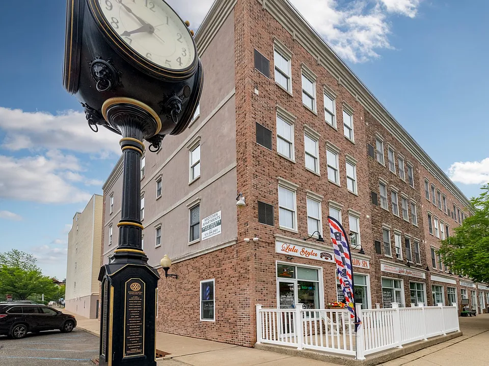 62-68 E Washington Ave