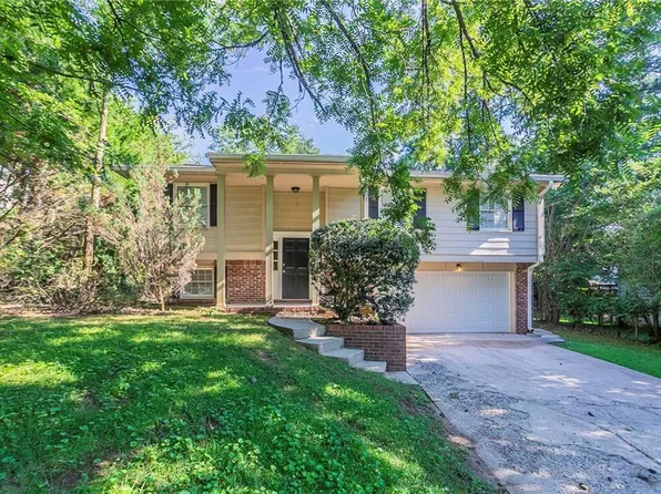 2539 Sparta Dr, Morrow, GA 30260