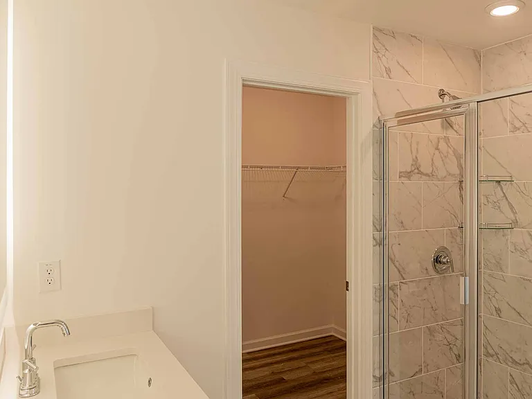 3348 Pepperpike Ct — Photo 24
