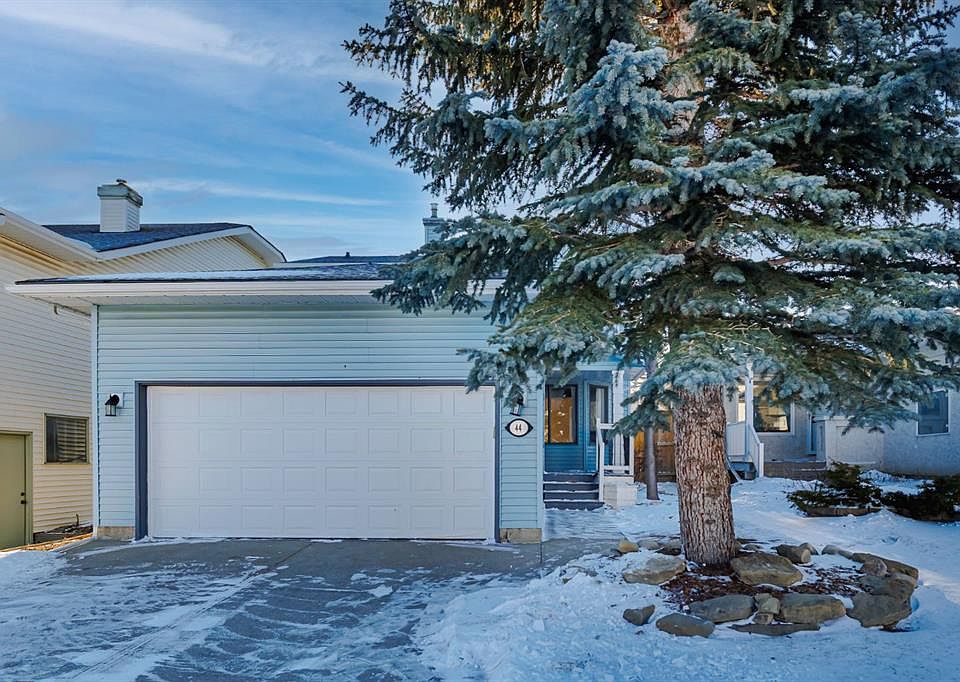 1st image of 44 N Macewan Ridge Close NW