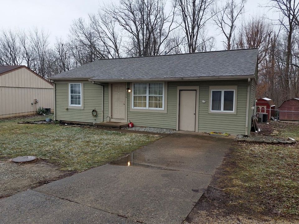 1st image of 226 Hickory Dr