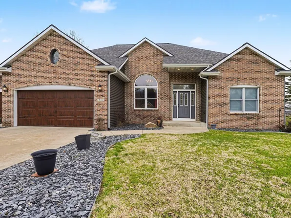 531 Foxmoor Dr, Plainwell, MI 49080