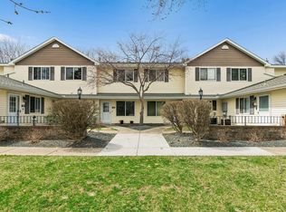 7666 13th St N, Oakdale, MN 55128
