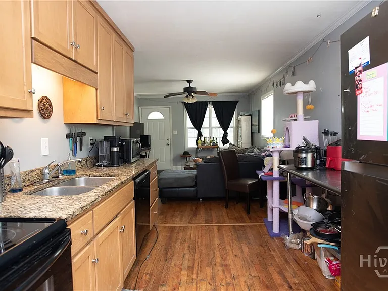 130 Magnolia St — Photo 7