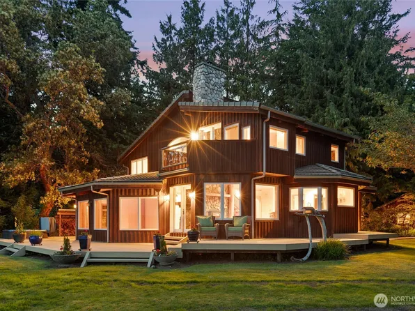 2548 S Camano Drive, Camano Island, WA 98282