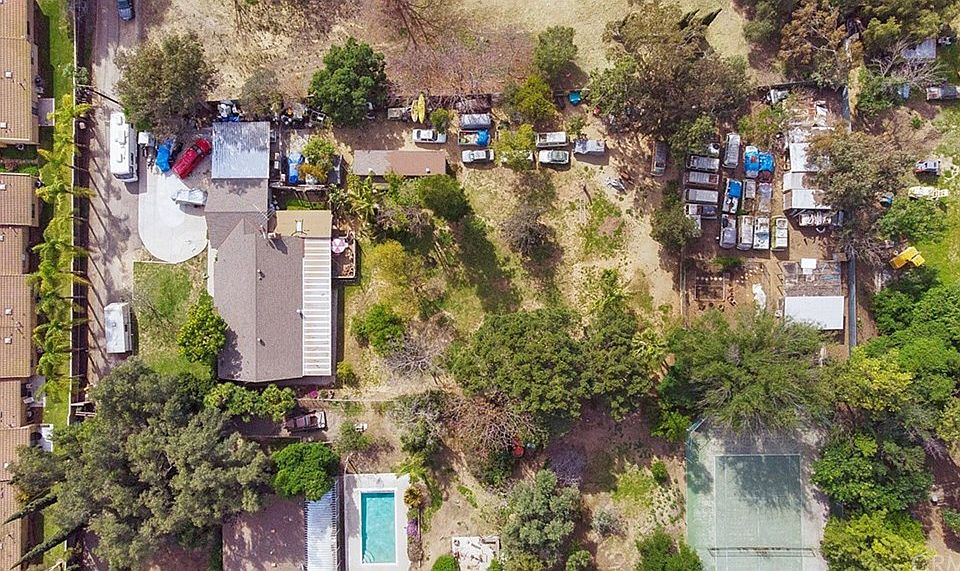 2nd image of 18597 Altrudy Ln