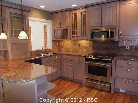 4th image of 419 Edgewood Dr