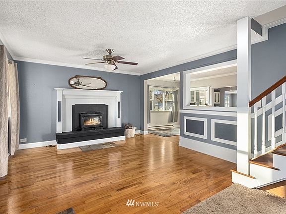 5th image of 411 E Water Street